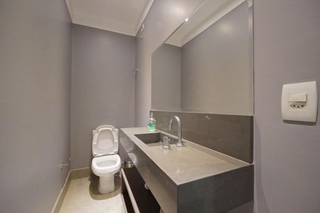 Casa de condomínio à venda com 286m², 3 quartos e 4 vagasLavabo