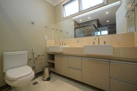 Casa de condomínio à venda com 286m², 3 quartos e 4 vagasSuíte 3