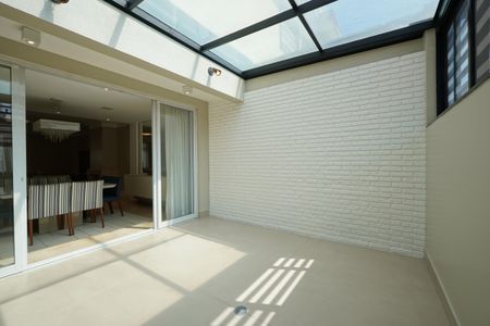 Varanda gourmet de casa de condomínio à venda com 3 quartos, 286m² em Vila Monumento, São Paulo