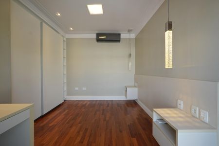 Casa de condomínio à venda com 286m², 3 quartos e 4 vagasSuíte 3