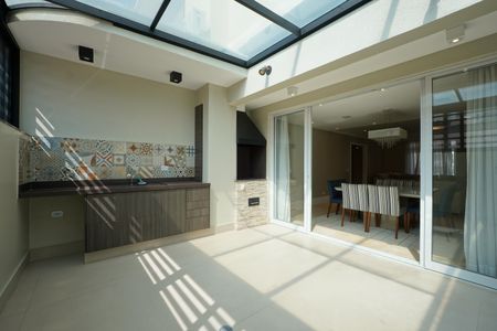 Casa de condomínio à venda com 286m², 3 quartos e 4 vagasVaranda gourmet