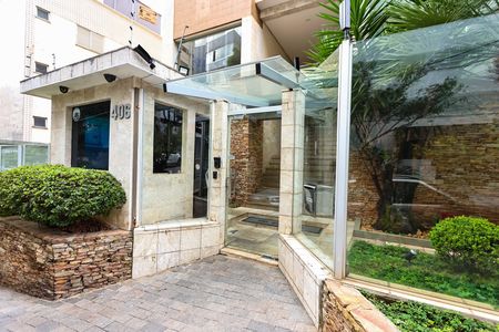 Apartamento à venda com 155m², 4 quartos e 2 vagasFachada e portaria