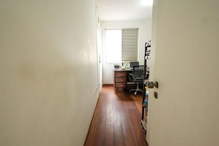 Apartamento à venda com 155m², 4 quartos e 2 vagasQuarto 3