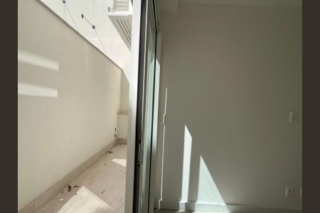 Apartamento para alugar com 49m², 1 quarto e sem vaga Apartamento para alugar com 49m², 1 quarto e sem vagaVaranda