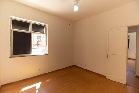 Apartamento à venda com 97m², 2 quartos e sem vaga