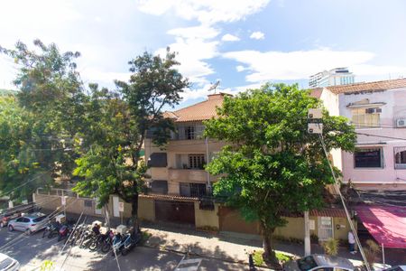 Apartamento à venda com 97m², 2 quartos e sem vaga