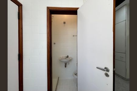 Apartamento à venda com 98m², 3 quartos e 1 vagaÁrea de serviço - banheiro