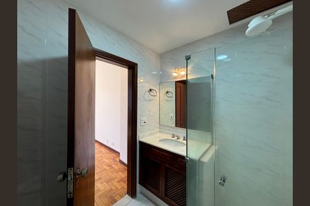 Apartamento à venda com 98m², 3 quartos e 1 vagaSuíte - banheiro