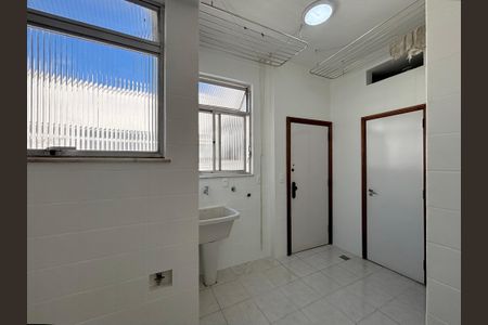 Apartamento à venda com 98m², 3 quartos e 1 vagaÁrea de serviço