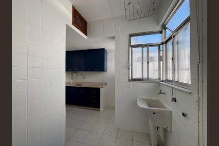 Apartamento à venda com 98m², 3 quartos e 1 vagaÁrea de serviço