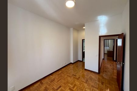 Apartamento à venda com 98m², 3 quartos e 1 vagaSuíte