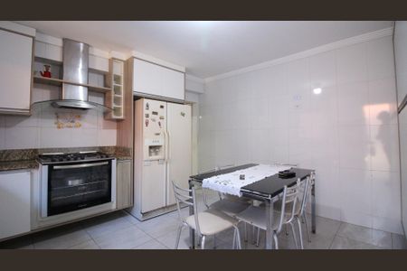 Casa à venda com 250m², 3 quartos e 3 vagas