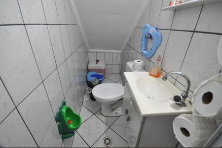 Casa à venda com 110m², 2 quartos e 1 vagaLavabo