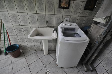 Casa à venda com 110m², 2 quartos e 1 vagaÁrea de Serviço