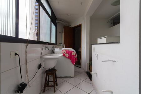 Apartamento à venda com 117m², 3 quartos e 2 vagasÁrea de Serviço