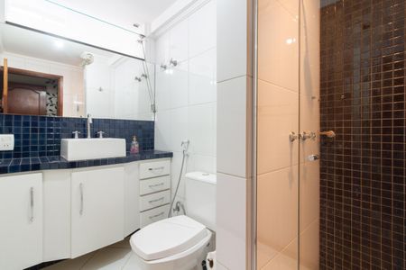 Banheiro de apartamento para alugar com 3 quartos, 117m² em Vila Congonhas, São Paulo
