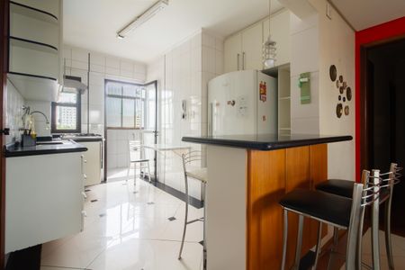 Apartamento à venda com 117m², 3 quartos e 2 vagasCozinha