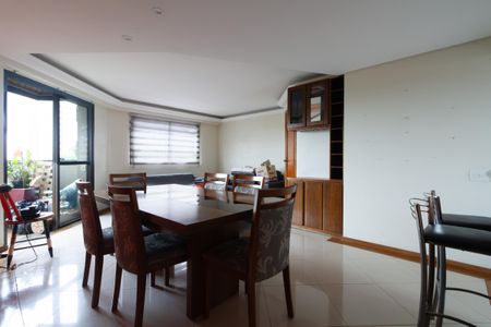 Apartamento à venda com 117m², 3 quartos e 2 vagasSala