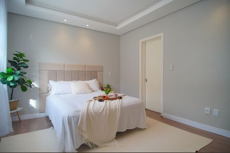 Casa à venda com 388m², 4 quartos e 4 vagasSuíte