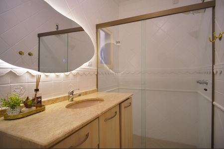 Casa à venda com 388m², 4 quartos e 4 vagasBanheiro