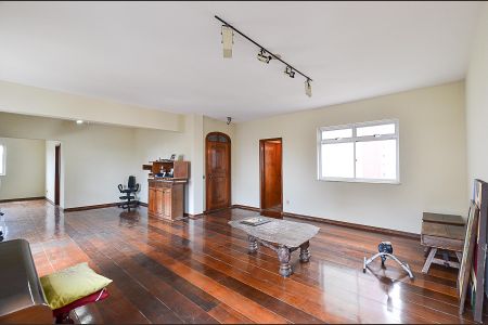 Apartamento à venda com 200m², 4 quartos e 2 vagas Apartamento à venda com 200m², 4 quartos e 2 vagasSala Ambientes