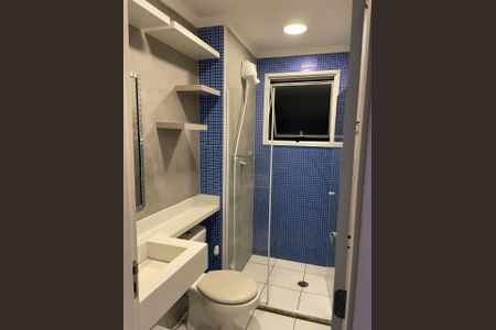 Banheiro de apartamento à venda com 2 quartos, 51m² em Jardim Sao Pedro, Barueri