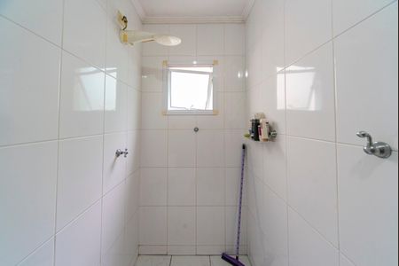 Casa à venda com 150m², 2 quartos e 5 vagas Casa à venda com 150m², 2 quartos e 5 vagasBanheiro do Quarto 1