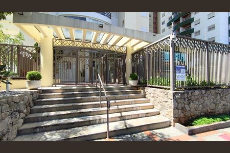 Apartamento à venda com 87m², 3 quartos e 3 vagasFachada + Plaquinha