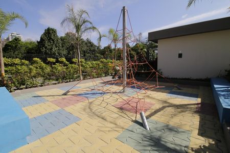Apartamento à venda com 42m², 2 quartos e sem vagaÁrea comum - Playground