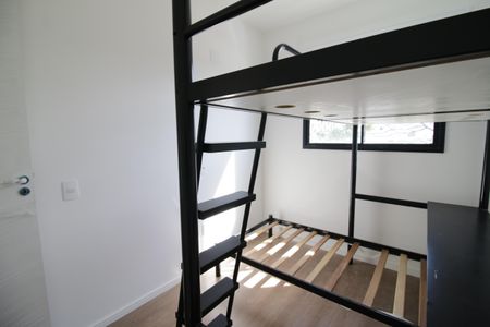 Quarto 1 de apartamento à venda com 2 quartos, 42m² em Barra Olímpica, Rio de Janeiro