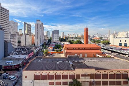 Apartamento à venda com 46m², 2 quartos e 1 vaga Apartamento à venda com 46m², 2 quartos e 1 vagaVaranda