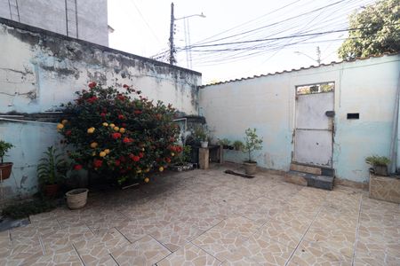 Casa à venda com 70m², 2 quartos e sem vagaQuintal