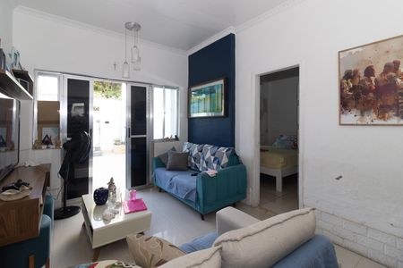 Sala de casa à venda com 2 quartos, 70m² em Realengo, Rio de Janeiro