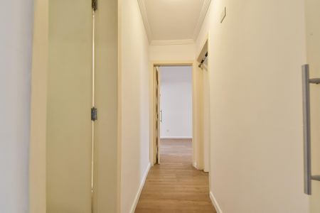 Apartamento à venda com 72m², 2 quartos e 1 vagaCorredor
