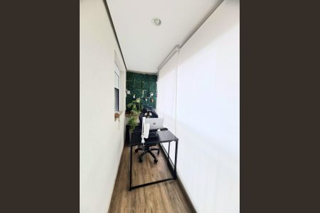 Sala de apartamento para alugar com 3 quartos, 70m² em Chácara Seis de Outubro, São Paulo