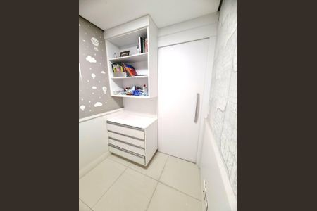Quarto de apartamento para alugar com 3 quartos, 70m² em Chácara Seis de Outubro, São Paulo