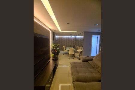 Sala de apartamento para alugar com 3 quartos, 70m² em Chácara Seis de Outubro, São Paulo