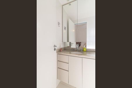 Apartamento para alugar com 53m², 2 quartos e 1 vaga Apartamento para alugar com 53m², 2 quartos e 1 vagaBanheiro da Suíte