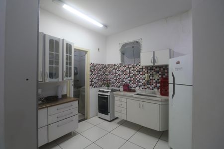 Apartamento para alugar com 85m², 2 quartos e 2 vagas Apartamento para alugar com 85m², 2 quartos e 2 vagasCozinha