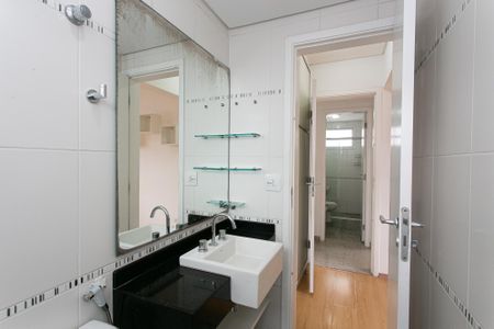 Apartamento à venda com 110m², 4 quartos e 3 vagasBanheiro da Suíte