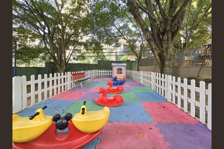 Apartamento à venda com 73m², 3 quartos e 1 vaga Apartamento à venda com 73m², 3 quartos e 1 vagaÁrea comum - Playground