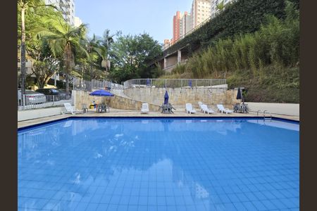 Apartamento à venda com 73m², 3 quartos e 1 vaga Apartamento à venda com 73m², 3 quartos e 1 vagaÁrea comum - Piscina