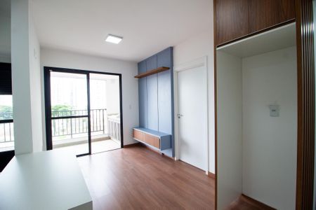 Sala de kitnet/studio para alugar com 1 quarto, 49m² em Parque Campolim, Sorocaba