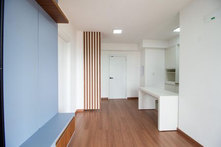 Sala de kitnet/studio para alugar com 1 quarto, 49m² em Parque Campolim, Sorocaba