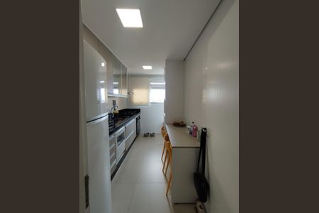 Apartamento à venda com 64m², 2 quartos e 1 vaga Apartamento à venda com 64m², 2 quartos e 1 vagaCozinha - Armários