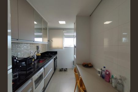 Apartamento à venda com 64m², 2 quartos e 1 vaga Apartamento à venda com 64m², 2 quartos e 1 vagaCozinha - Armários