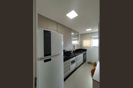 Apartamento à venda com 64m², 2 quartos e 1 vaga Apartamento à venda com 64m², 2 quartos e 1 vagaCozinha - Armários