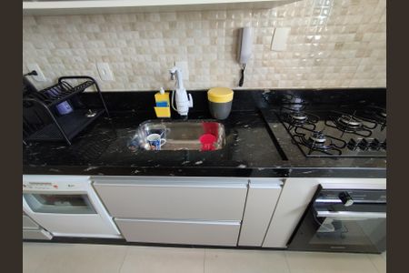 Apartamento à venda com 64m², 2 quartos e 1 vaga Apartamento à venda com 64m², 2 quartos e 1 vagaCozinha - Torneira