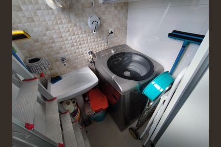 Apartamento à venda com 64m², 2 quartos e 1 vaga Apartamento à venda com 64m², 2 quartos e 1 vagaÁrea de Serviço