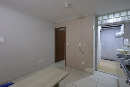 Sala/Cozinha de apartamento para alugar com 1 quarto, 34m² em Vila Formosa, São Paulo